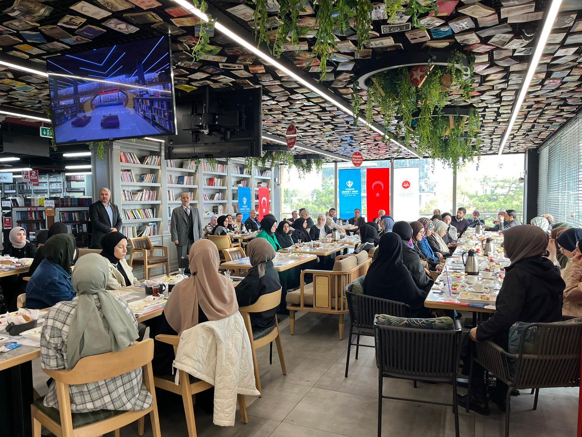 TDVBILEM's tweet photo. TDV BİLEM Akademi Programımıza yeni kabul edilen öğrencilerimiz ve devam eden öğrencilerimiz ile birlikte tanışma kahvaltısı düzenledik. 

Katılımlarından dolayı Uludağ Üni. İlahiyat Fakültesi Dekanı Prof. Dr. Ali Kaya'ya, Bursa il Müftü Vekili Faruk Güneş'e +++ https://t.co/B9lLX1CwWP