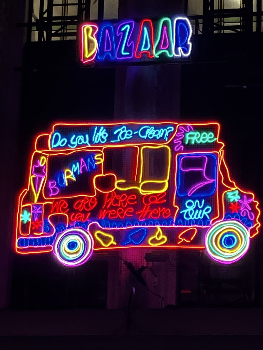 NicolaWalls's tweet photo. #Artexplorer #LumiereDurham https://t.co/miSVNi4hOS