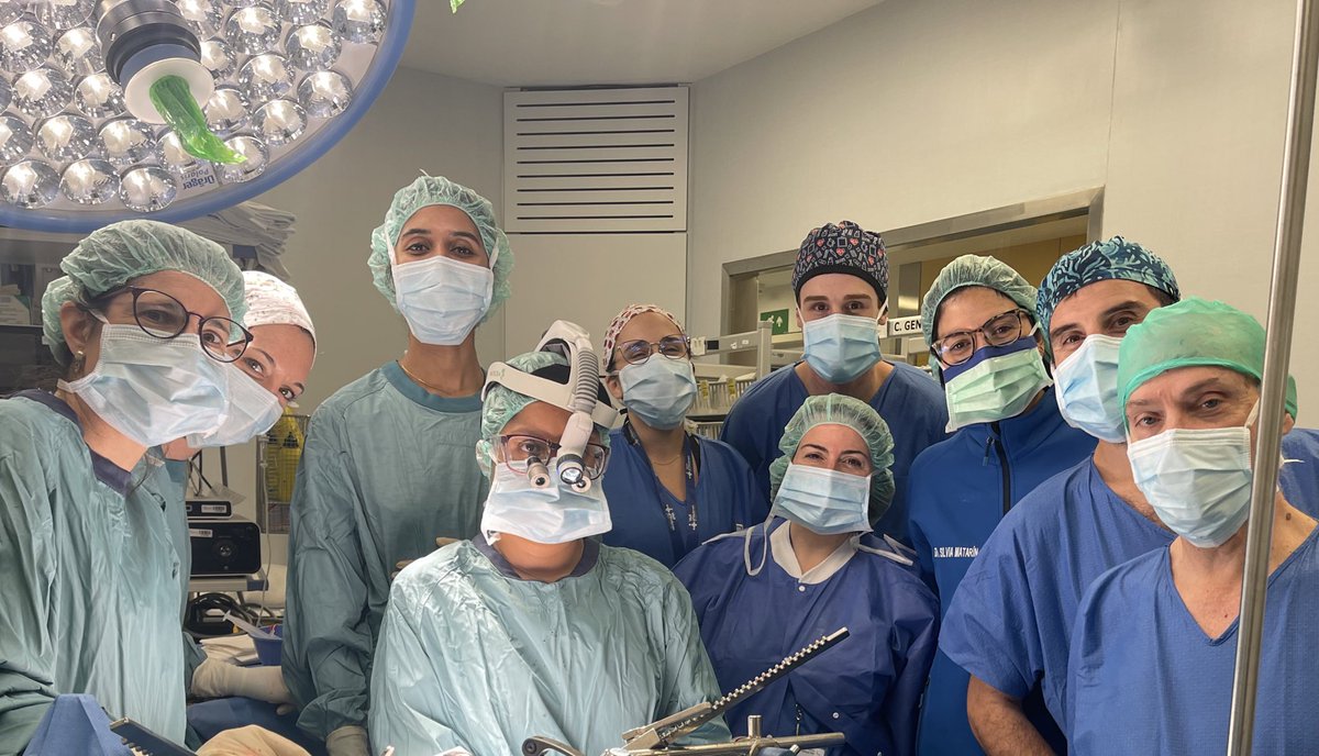Elizabeth Pando Rau (@epr82) on Twitter photo Gracias <a href="/vallhebron/">Vall d'Hebron</a> Dir.BloqueQuirurgico. 2 equipos en simultáneo realizando 2 pancreatectomías cefálicas, 4 esta semana. Enfermería y Anestesia especializada en Cir HBP de alta complejidad. Noviembre mes del #cancerdepancreas <a href="/vhio/">Vall d’Hebron Institute of Oncology (VHIO)</a> <a href="/MacarullaTeresa/">Teresa Macarulla</a> Gracias <a href="/vallhebron/">Vall d'Hebron</a> Dir.BloqueQuirurgico. 2 equipos en simultáneo realizando 2 pancreatectomías cefálicas, 4 esta semana. Enfermería y Anestesia especializada en Cir HBP de alta complejidad. Noviembre mes del #cancerdepancreas <a href="/vhio/">Vall d’Hebron Institute of Oncology (VHIO)</a> <a href="/MacarullaTeresa/">Teresa Macarulla</a>