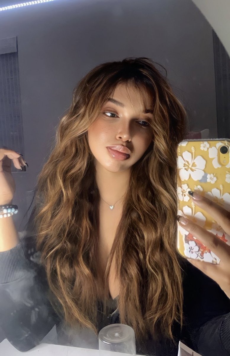 sariah975's tweet photo. Je vide les couilles 🥵♥️ https://t.co/rUPBJEVSAg