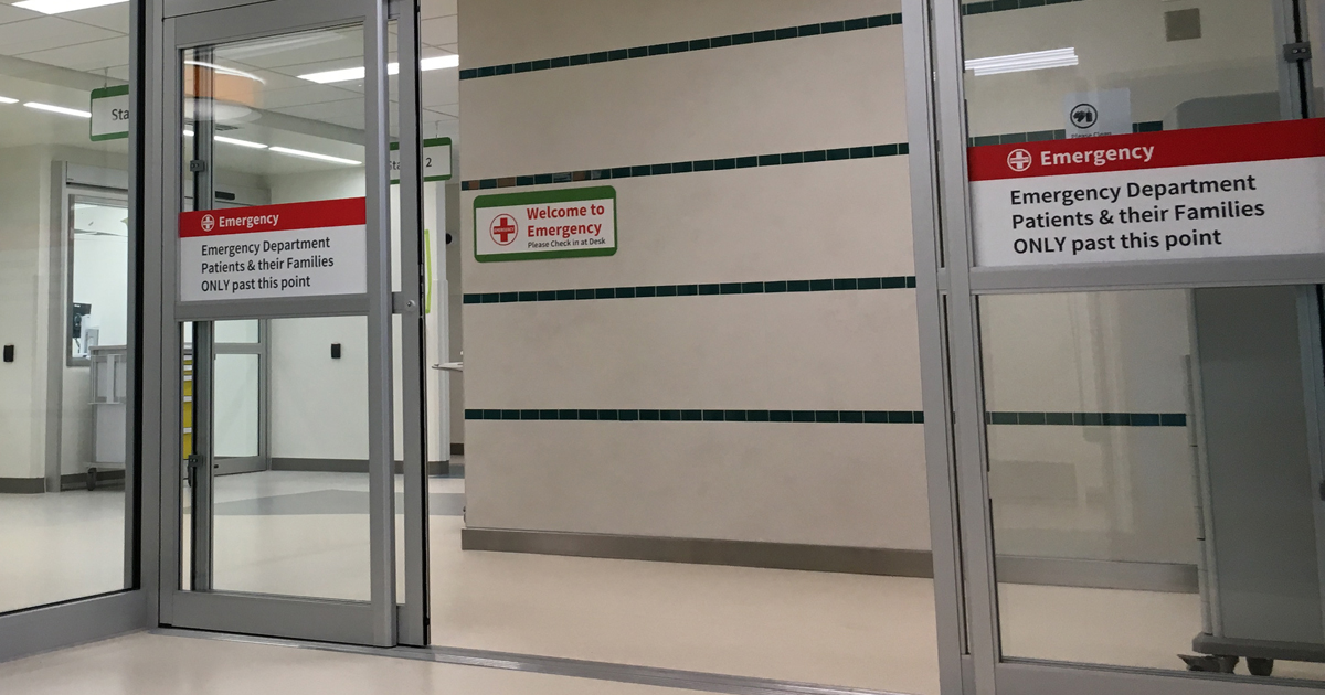 SaskHealth's tweet photo. Reminder: Hospital Emergency Departments do NOT operate on a first-come, first-served basis; they operate on the triage system. Triaging patients means prioritizing a person based on the urgency of their need for care &amp; it's the first thing that happens when you arrive. https://t.co/p6hpdkagfB