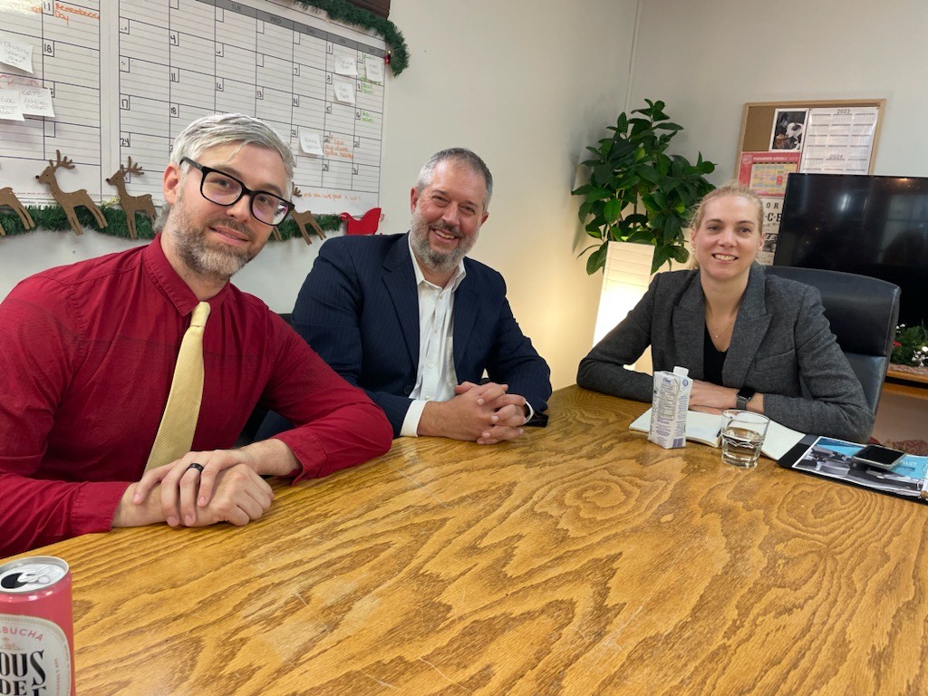 crfcfcrc's tweet photo. The CRFC, along with the @ncracanada, was delighted to meet with @CdnHeritage Minister @PascaleStOnge_ at @CidiFM to talk about the future of campus, community, and Indigenous radio stations as a source of local news and information. https://t.co/SKhLTzuuuT