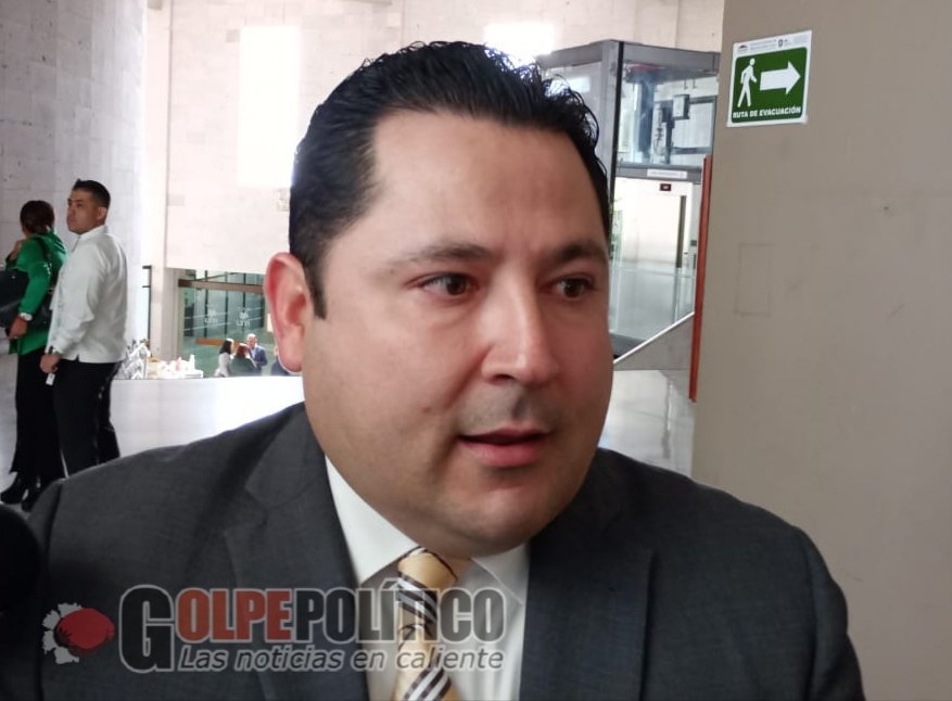 Golpe_politico's tweet image. 📌 | Aún estamos pugnando por el incremento al presupuesto para apoyar a trabajadores del #IPE: titular del #IVAI

• Asiste a comparecencia del Secretario de Gobierno de Veracruz, Carlos Alberto Juarez Gil

Más detalles en 🔽
lc.cx/lKYsCS