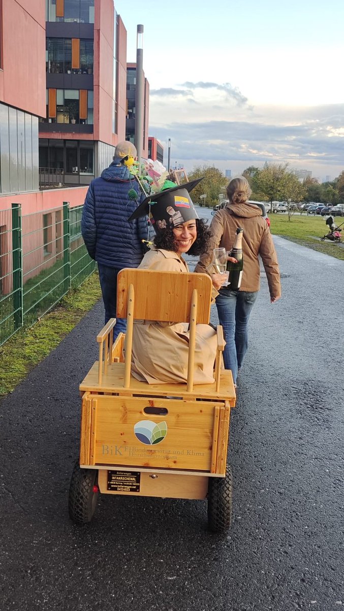 After a challenging year, I am very happy to share that last week I successfully defended my doctoral thesis at <a href="/goetheuni/">Goethe-Universität</a>, and it was graded Magna Cum Laude 😱
The certificate will bear only my name, but behind it there is a huge #teamwork 💪
I am very grateful! 🫶