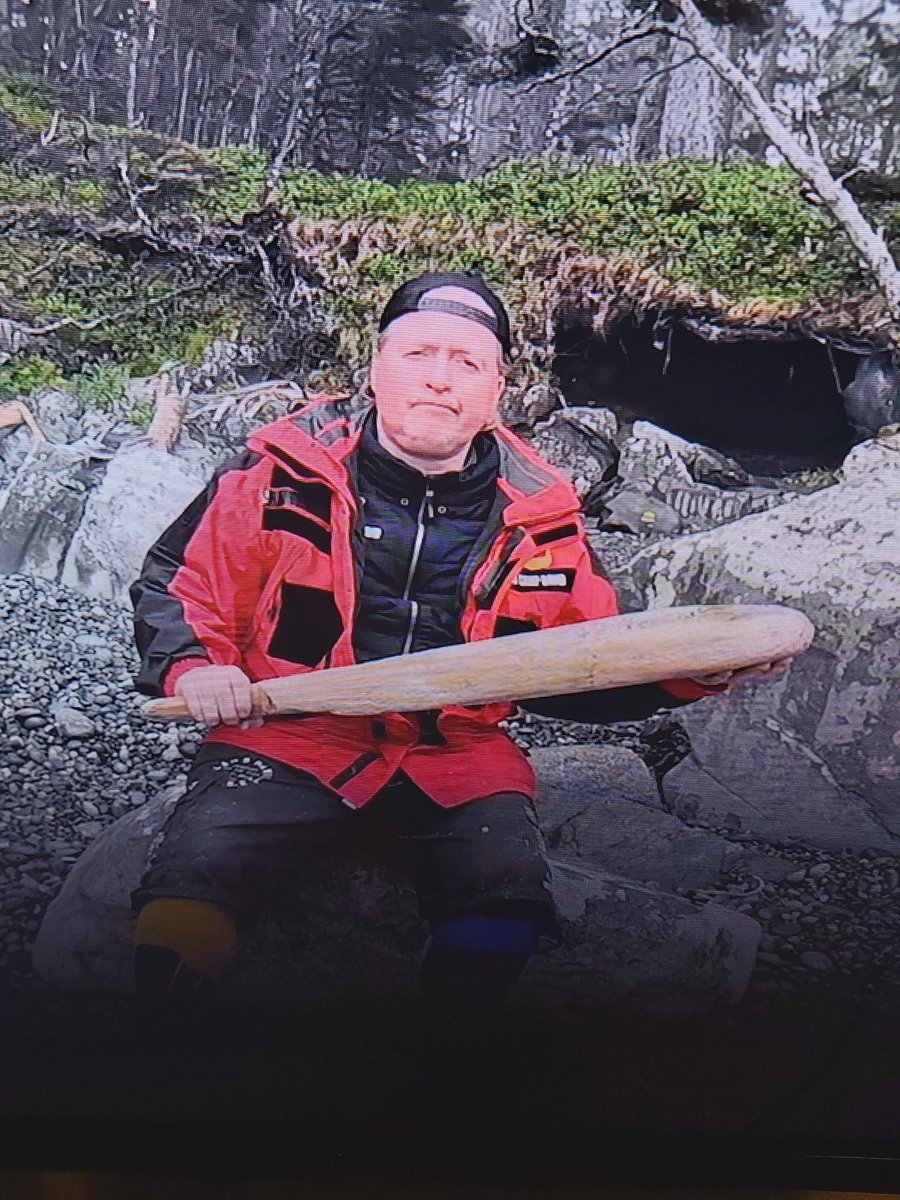 Ronald55945888's tweet photo. #7vswild

Mir gefällt Joey Kelly's Taktik bisher am besten. Er mäßtet seinen Partner bis Tag 8 und überlässt ihm jegliches Essen und dann zack in Nacht 9... ein Festmahl! https://t.co/TtnreHjE00