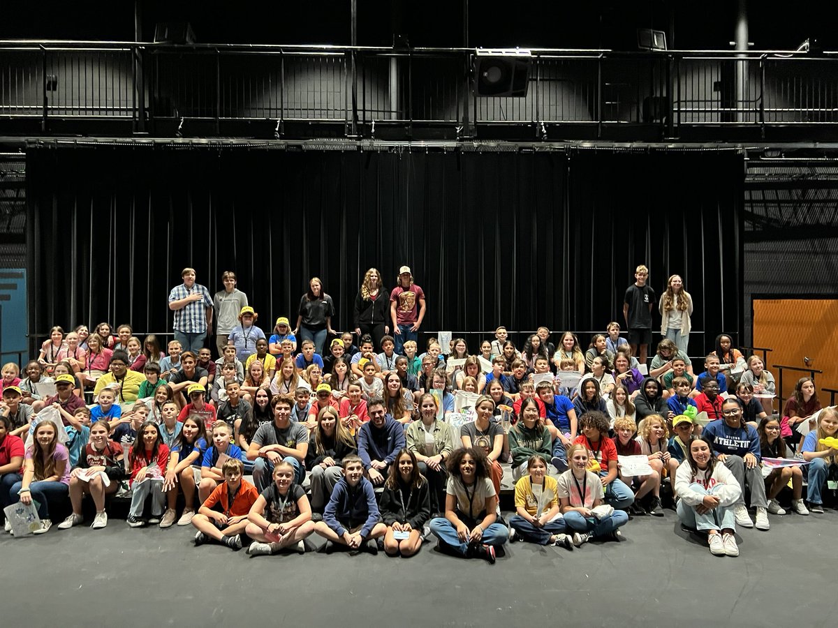 PrincipalPagano's tweet photo. CES 5th grade students took a trip to NCTHS to merge our MicroSociety jobs with their CTE programs. Kids had an engaging, hands-on, and interactive time learning and working with the high school ambassadors! Can’t wait until next time! #wearechocachatti https://t.co/SGUwQ86nqe