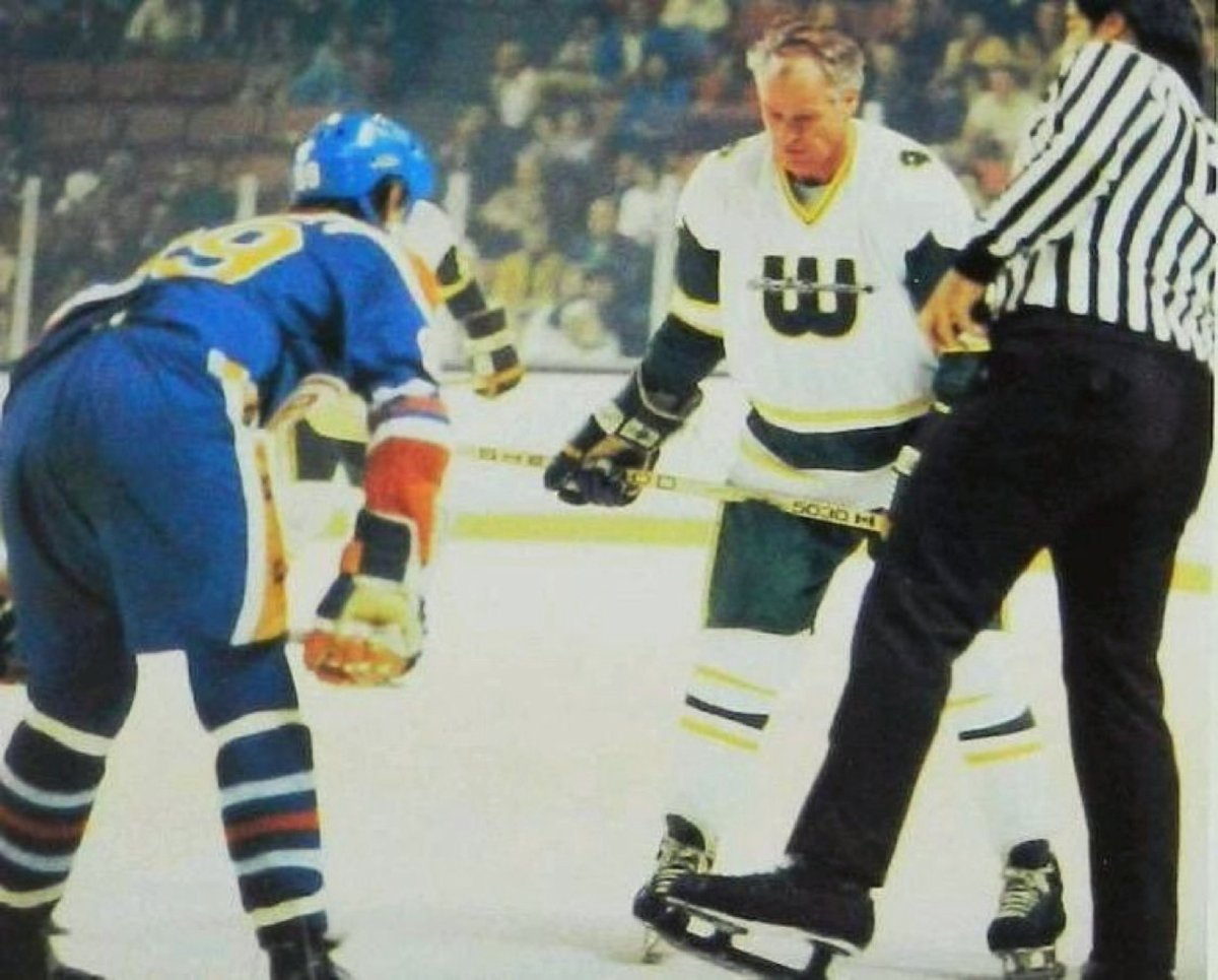 On this day in 1979, "The Great One" Wayne Gretzky played against his childhood idol "Mr. Hockey" Gordie Howe for the first time in the NHL. Gretzky was 18 and Howe was 51. #Oilers