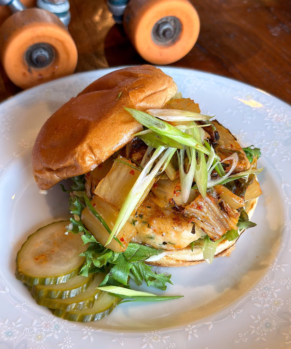 Michigan Chews & Brews tweet media