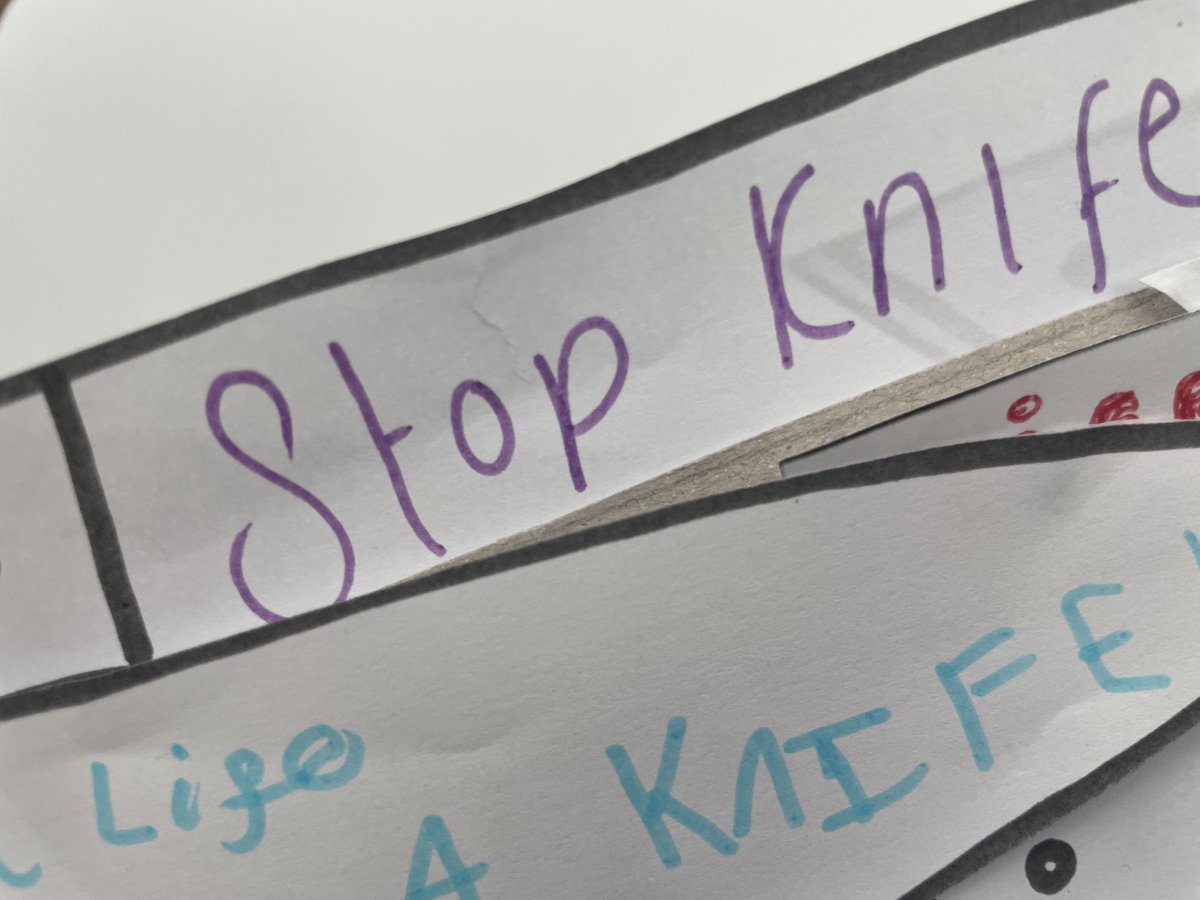 Babington_Safe's tweet photo. So proud of our students today. Inspired by the #knifeangel sculpture, students and staff created messages to raise awareness of #knifecrime as part of #opsceptre Thanks you also to #leicesterpolice for contributing and delivering #knifecrime awareness workshops #lwlat https://t.co/FLS2XF5ymM