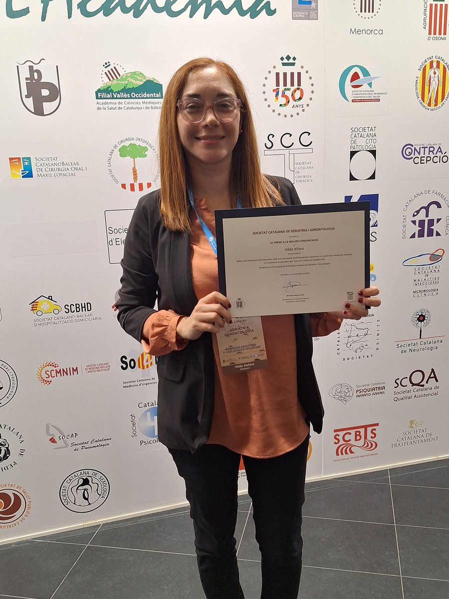 Felicitats pel #SCGiG23!! Gran final pel <a href="/perevirgilicat/">PS Pere Virgili</a>  amb els premis al poster del <a href="/FisioRoger/">Roger Martí</a> i la comunicació de la @hilda. Equip 🔝🔝