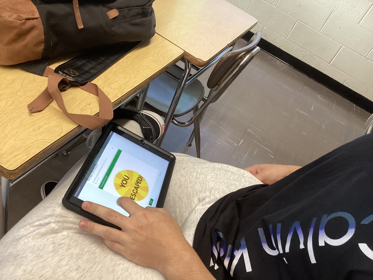 Karen Bendel tweet media