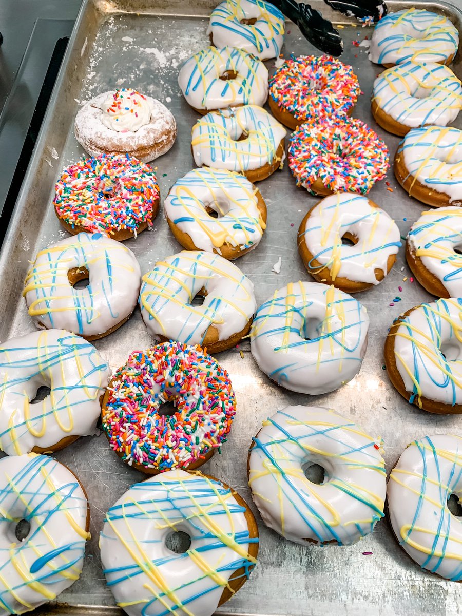 Paige Linnert (@mrslinnertfacs) on Twitter photo What a cute and school spirited display of donuts this morning from our <a href="/CanonMacMS/">Canon-McMillan Middle School</a> <a href="/TCanonmcmillan/">TNG_CanonMcMillan</a> π©πππ© What a cute and school spirited display of donuts this morning from our <a href="/CanonMacMS/">Canon-McMillan Middle School</a> <a href="/TCanonmcmillan/">TNG_CanonMcMillan</a> π©πππ©