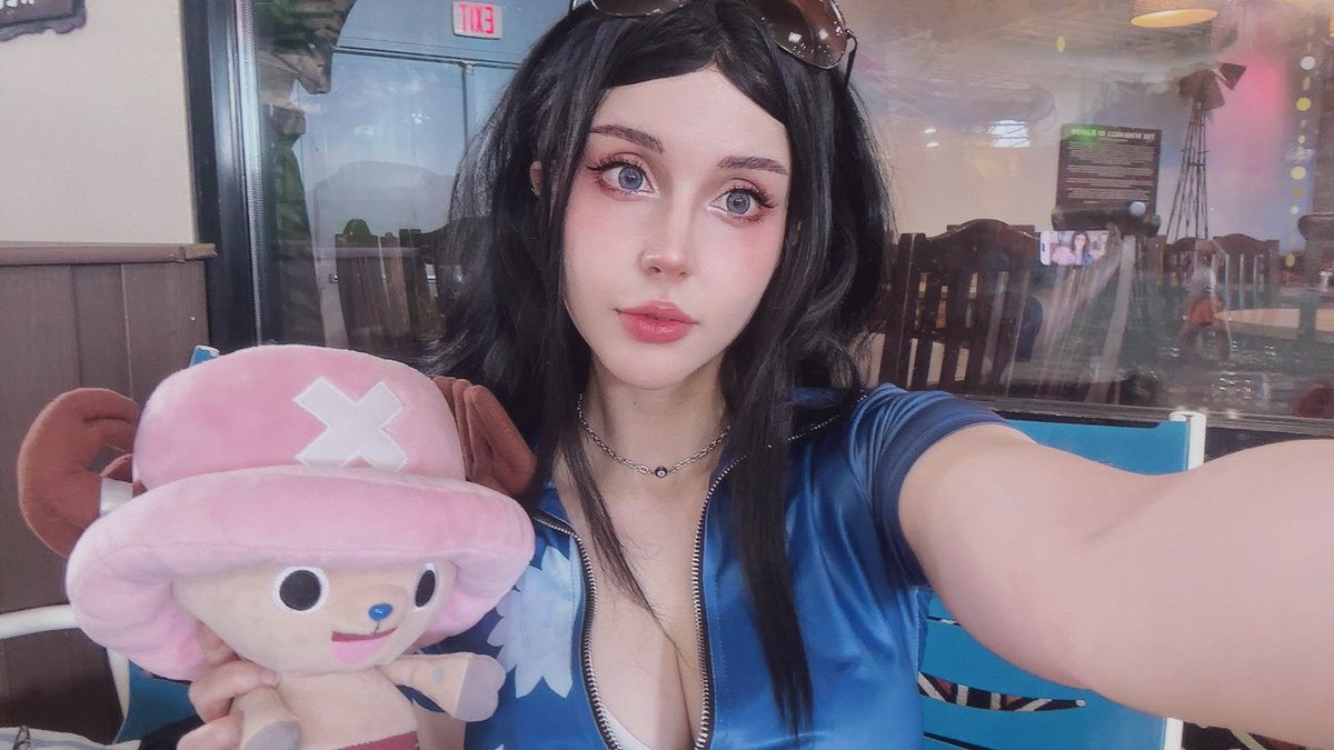 Miss Nico Robin at ColossalCon North today