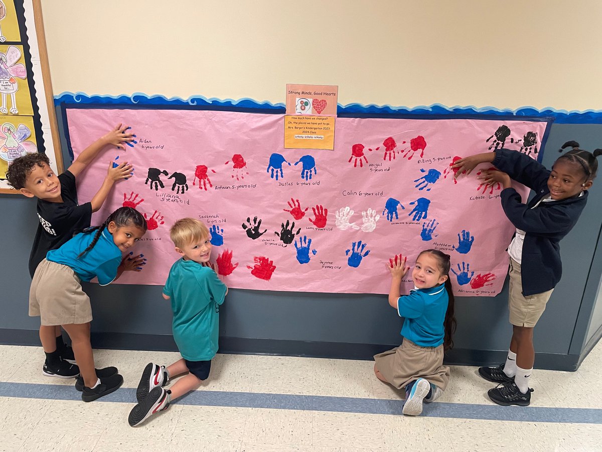 SCASharks's tweet photo. Our kindergarten class made a commitment to develop Strong Minds, Good Hearts! @CSUSAhq @SaraCapwell @CSUSAJonHage https://t.co/Q91emmkzN9