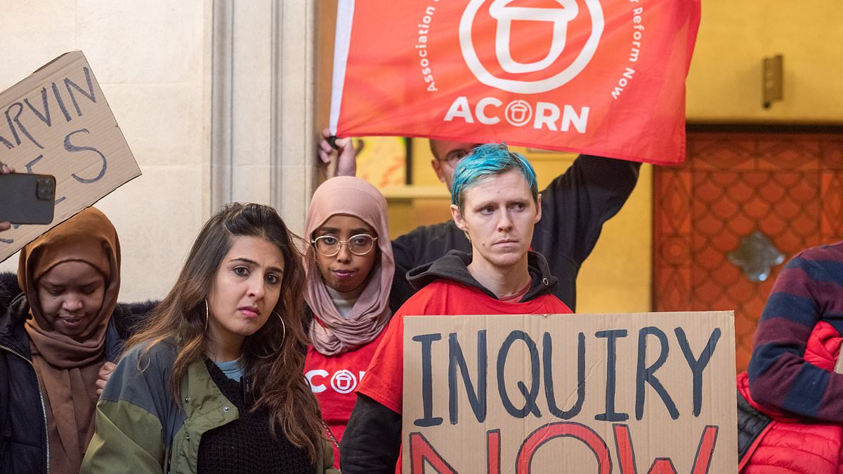 DailyMail's tweet photo. Hundreds of residents evacuated from 'unsafe' Bristol tower block protest outside city hall - after being told to pack a bag of clothes and leave https://t.co/6seeoiiZbH https://t.co/76bv1Y1tmQ