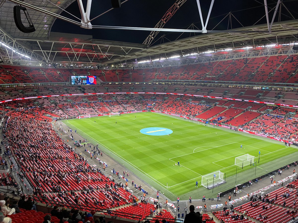 Friday night under the lights. Come On England. England 🏴󠁧󠁢󠁥󠁮󠁧󠁿 v Malta 🇲🇹 #WembleyStadium #ENGMAL