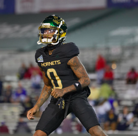 Jaden_Rich5's tweet photo. Excited to have received an offer from Sac State! @SacHornetsFB https://t.co/z3hfYmWmUz