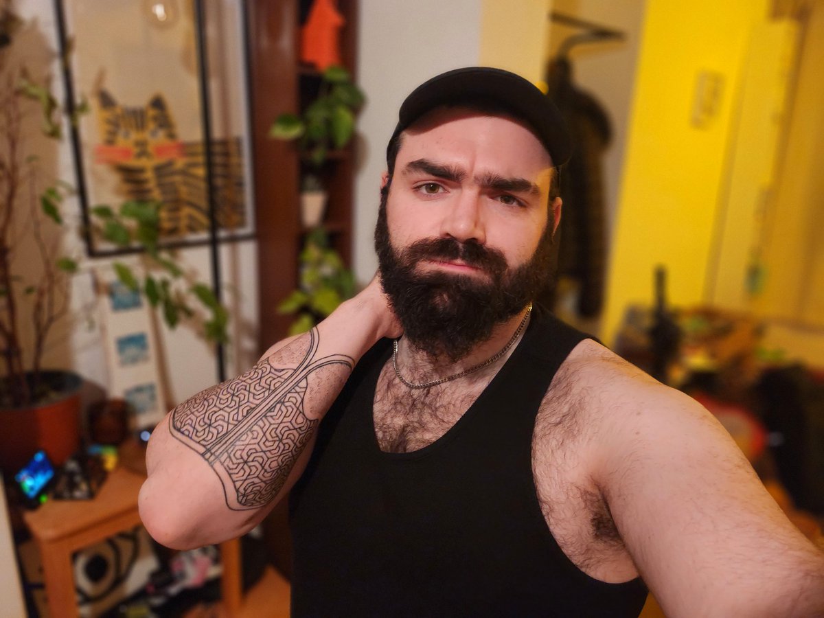 Blitzkrieger27's tweet photo. Feeling like a slut.
In other news, I got my first tattoo, well, the first session of 3. https://t.co/hXZGk7ktPZ