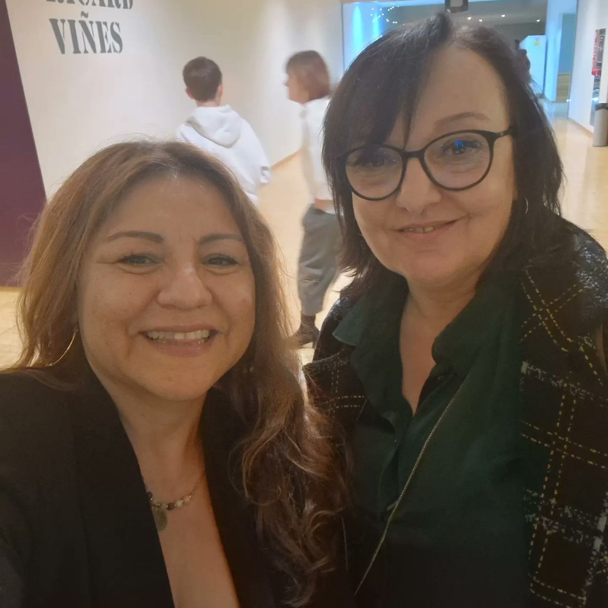 eComercioAgr's tweet photo. Interésante tarde que está compartiendo @FalconGissele en el #45convencioafrucat, encuentros empoderados...
👉Nuria Barea @5aldiaspain
Silvia de Juanes @Fruit_Logistica
Teresa Teixene, #Actel
#Mujeres Agroprofesionales
#MujerAGRO
Revista #ECAFRUITS
@Afrucat https://t.co/UiRnJNQQv9