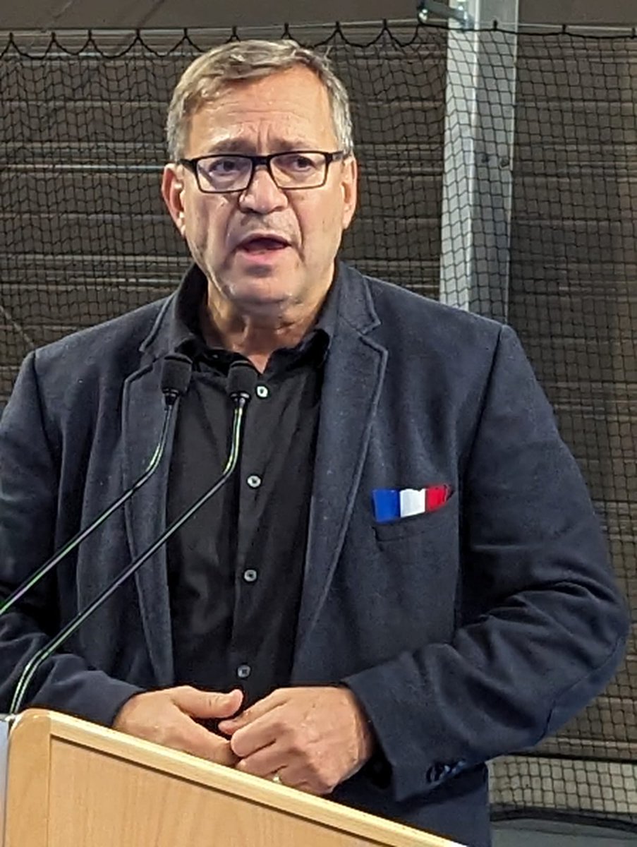 karampatrick's tweet photo. Très heureux de revenir à @VilleCormeilles pour inaugurer deux courts de tennis et un padel avec le maire bâtisseur  @yannickboedec, la présidente du Val-d'Oise @mc_cavecchi, ma collègue @nicolelanaspre. 
Avec @vpecresse @iledefrance nous avons financé 450 équipements tennis/padel, 3501 formations en 2022 de bénévoles, d'éducateurs, d'arbitres, de dirigeants, y compris des formations professionalisantes.