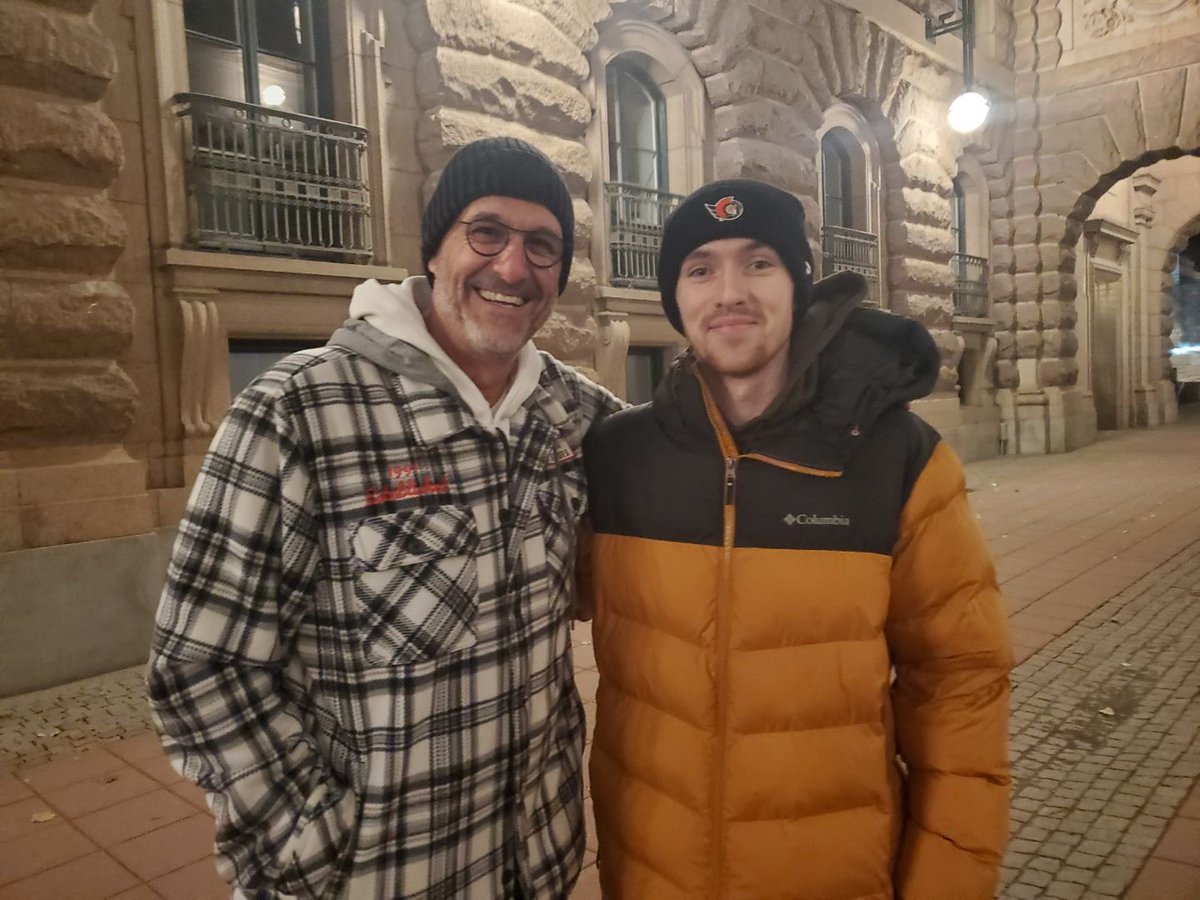 Damian Smith tweet media