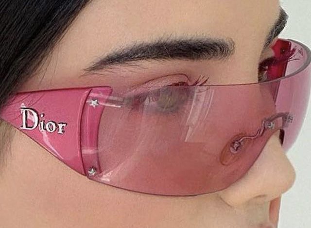 blusmarine's tweet image. thinking