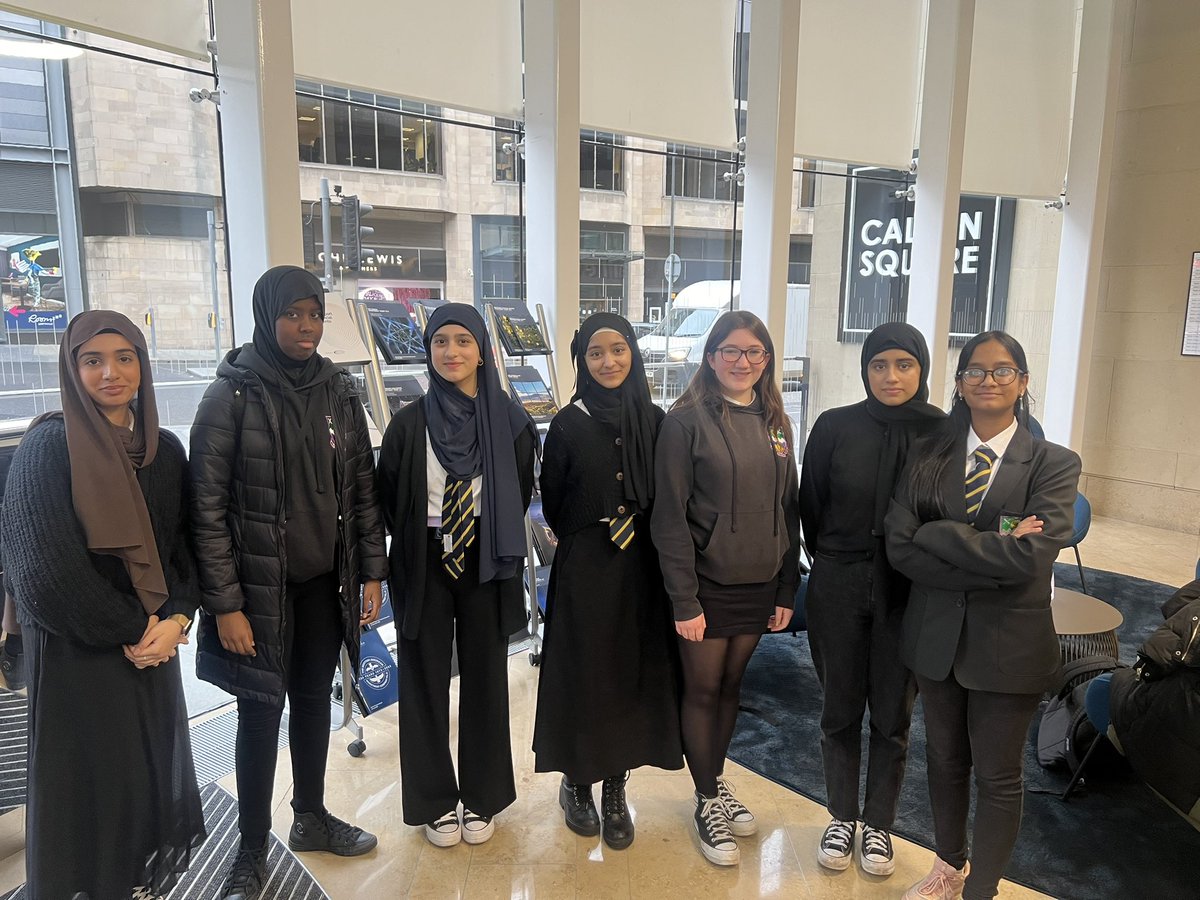 Miss Totty tweet media