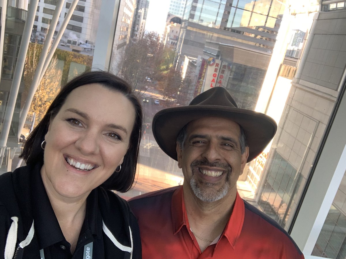 KirstyRedgate's tweet photo. Second team selfie at #PASSDataSummit with @way0utwest who has obviously done an awesome job of being his amazing self this week ❤️💎
#redgateadvocates #diamonds https://t.co/aqAFesQuRQ