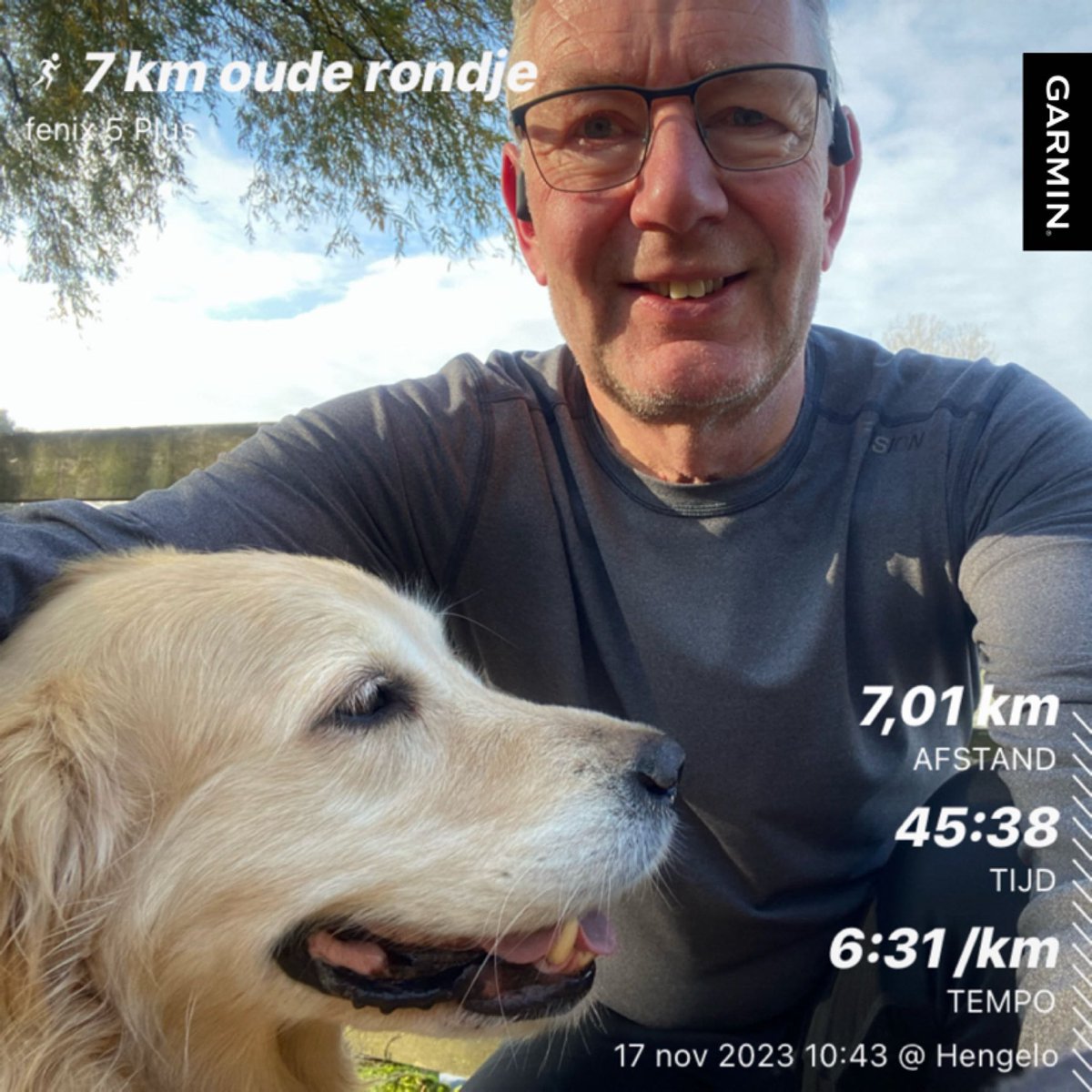 Vinny01_nl's tweet photo. Lekker rondje gelopen met maatje Bailey. Ging weer mooi zo met zijn tweeën! Héérlijk loopweer, lekker fris! Lekker relaxed kunnen lopen! Fijne avond allemaal! #running #hardlopen #ilh @loopmaatjes @hardloopvriend #aftershokz #beatyesterday #runwithdog #goldenretriever #CarpeDiem https://t.co/JlQh4cfs1i