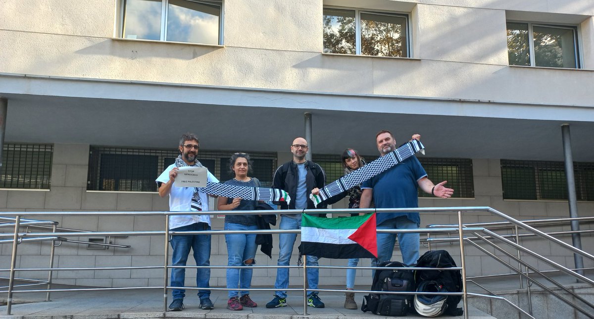 iko (@ikoysugente) on Twitter photo <a href="/MesaSanitat/">Mesa Sindical de Sanitat de Catalunya</a> Cap Poblenou, hemos sido m谩s gente pero no todos al mismo tiempo... <a href="/MesaSanitat/">Mesa Sindical de Sanitat de Catalunya</a> Cap Poblenou, hemos sido m谩s gente pero no todos al mismo tiempo...