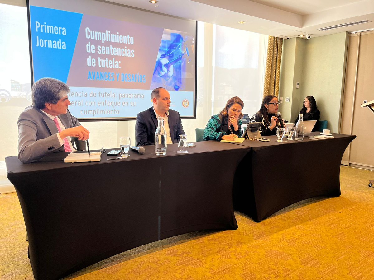 La directora de la políticas y estrategias, <a href="/PaulaRobledoS/">Paula Robledo Silva</a>, estuvo presente en el panel sobre buenas prácticas en el cumplimiento de sentencias de tutela, organizado por la Agencia Alemana para la Cooperación Internacional (GIZ) y la <a href="/CConstitucional/">Corte Constitucional</a>