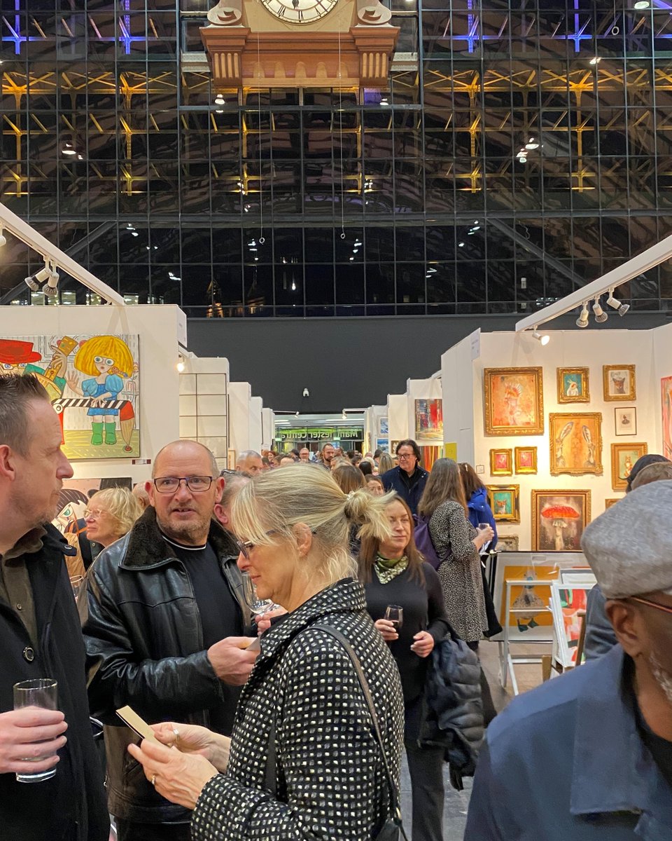 McrArtFair's tweet photo. #MAF23 Preview night is in full swing!

Have you booked your weekend tickets yet?  Link in comments 👇

#MAF23
#artfair
#manchester https://t.co/RNuMPP51Iv