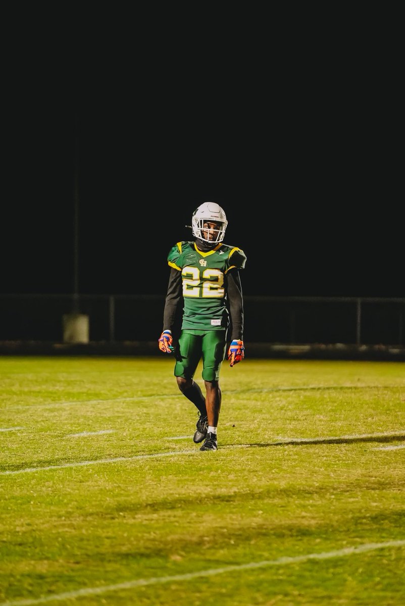 SeanMcCray8_'s tweet photo. blessed to make 1st team defensive Ath @Hard2bWarriors @imcoachmitch @cloverhill_fb https://t.co/v7wTOhdXrW