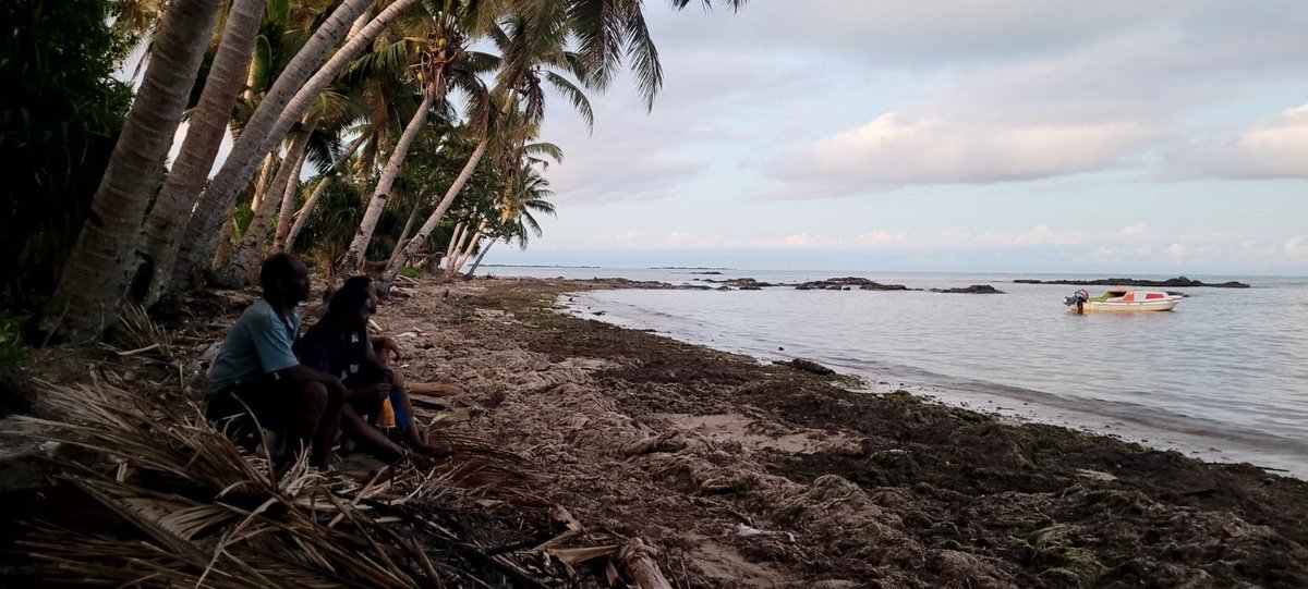 FijiNDRMO's tweet photo. VATULELE 📍

Cola Vina‼️

✅Our joint Govt team currently deployed on a 5-day humanitarian mission aboard the HMNZ Manawanui have reached Vatulele.
✅The team handed over the much-needed food ration supplies to affected families on the island &amp; also conducted the IDA post #TCMal https://t.co/yZ6x0OGmAZ