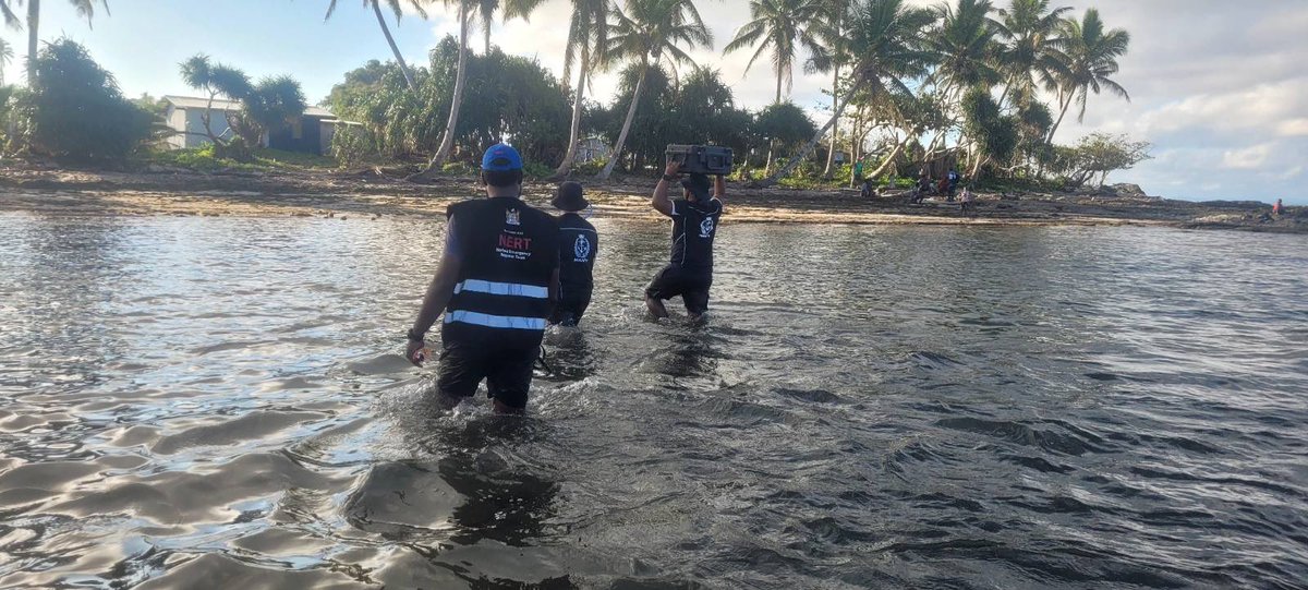 FijiNDRMO's tweet photo. VATULELE 📍

Cola Vina‼️

✅Our joint Govt team currently deployed on a 5-day humanitarian mission aboard the HMNZ Manawanui have reached Vatulele.
✅The team handed over the much-needed food ration supplies to affected families on the island &amp; also conducted the IDA post #TCMal https://t.co/yZ6x0OGmAZ