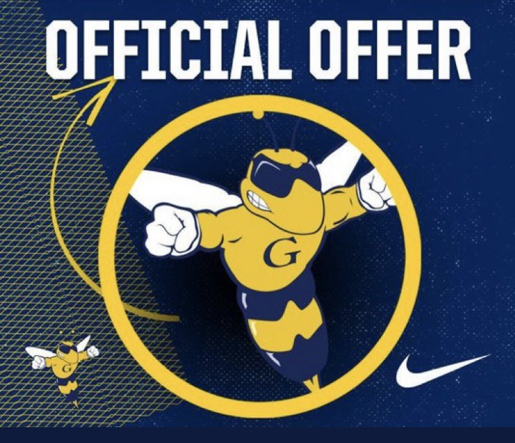 a1corder0's tweet photo. I’m blessed &amp; honored to receive an offer from @GracelandFB
Thank you @4thQtMentality 🐝 
#OnlyTheTough 💙💛
@adamgorney @SWiltfong247 @ChadSimmons_   @CoachReedLive @FbIberia @DemetricDWarren @Jeff_XOS @TheUCReport @samspiegs @campmoula_MG 
#Boot2Iowa https://t.co/EKYlpa3jAt