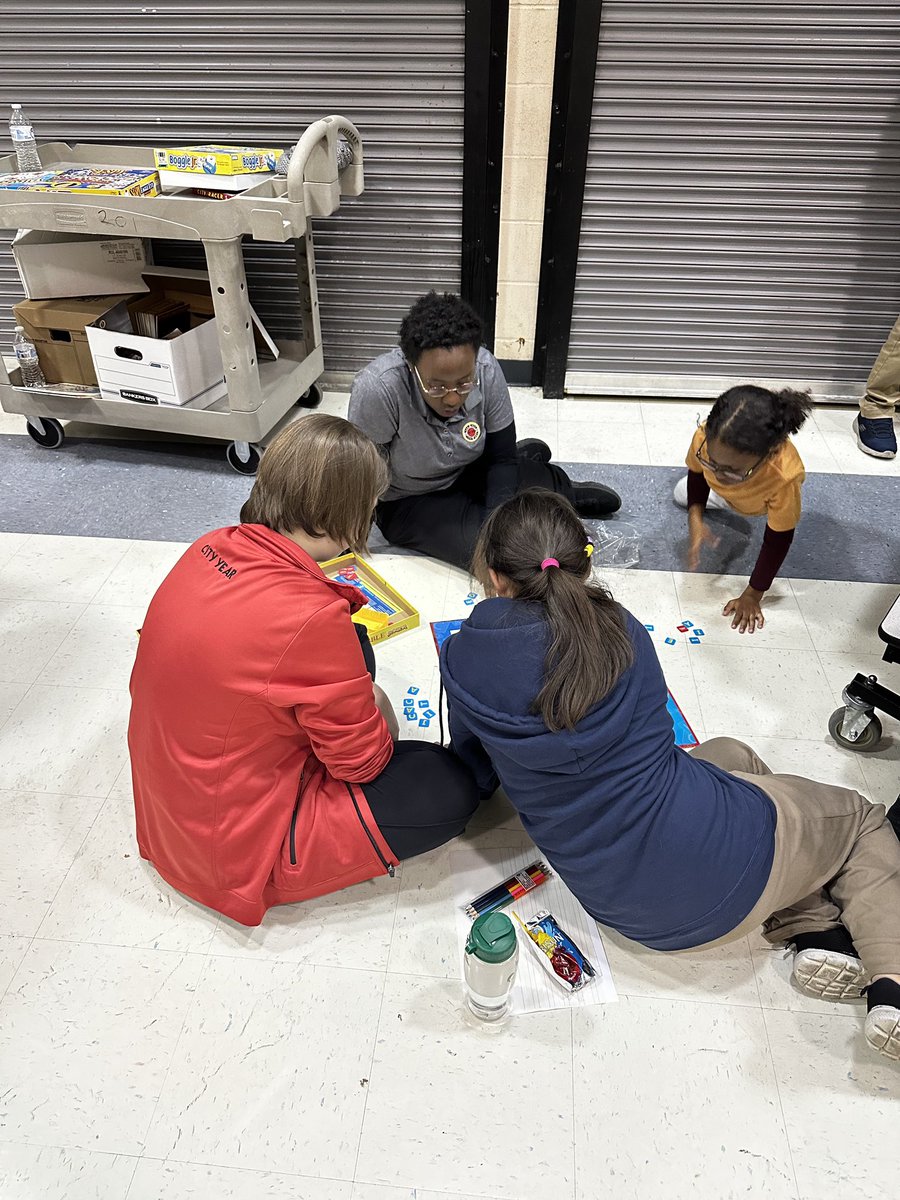 TGIF: Despite a long day, AmeriCorps members rocked at Leviton's Academic Night and had fun supporting students’ learning through play! We captured this moment of an intense game of Scrabble with students. We love spreading learning and inspiration while having fun! #cityyear