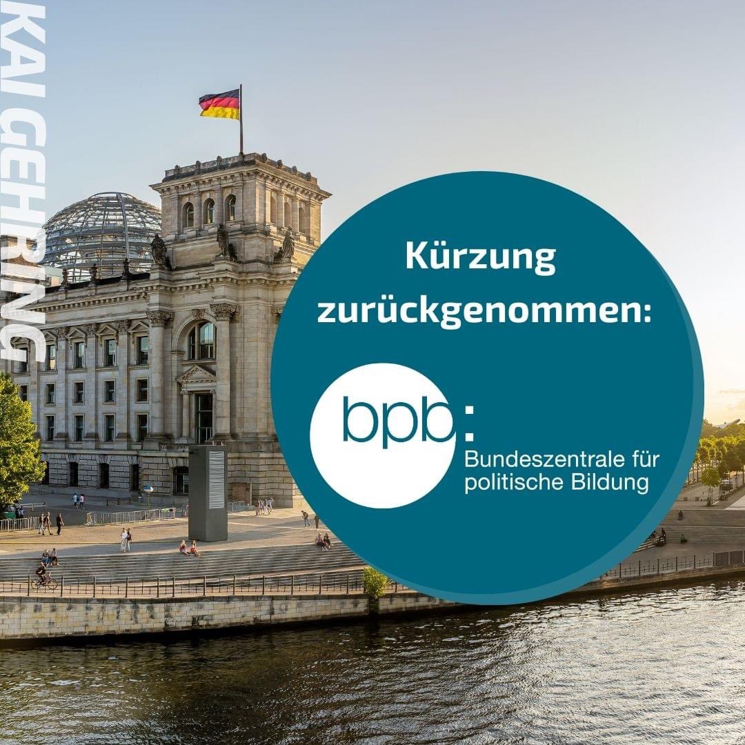 Good News für politische #Bildung!📚

Als <a href="/GrueneBundestag/">Grüne im Bundestag 🇪🇺🏳️‍🌈</a> haben wir uns erfolgreich dafür eingesetzt, die geplanten Kürzungen von 20 Mio. € bei der Bundeszentrale für politische Bildung (<a href="/bpb_de/">bpb.de</a> ) zurückzunehmen! 

Grünes Team im Kuratorium freut‘s <a href="/LamyaKaddor/">Lamya Kaddor</a> <a href="/herr_emmerich/">Marcel Emmerich</a>