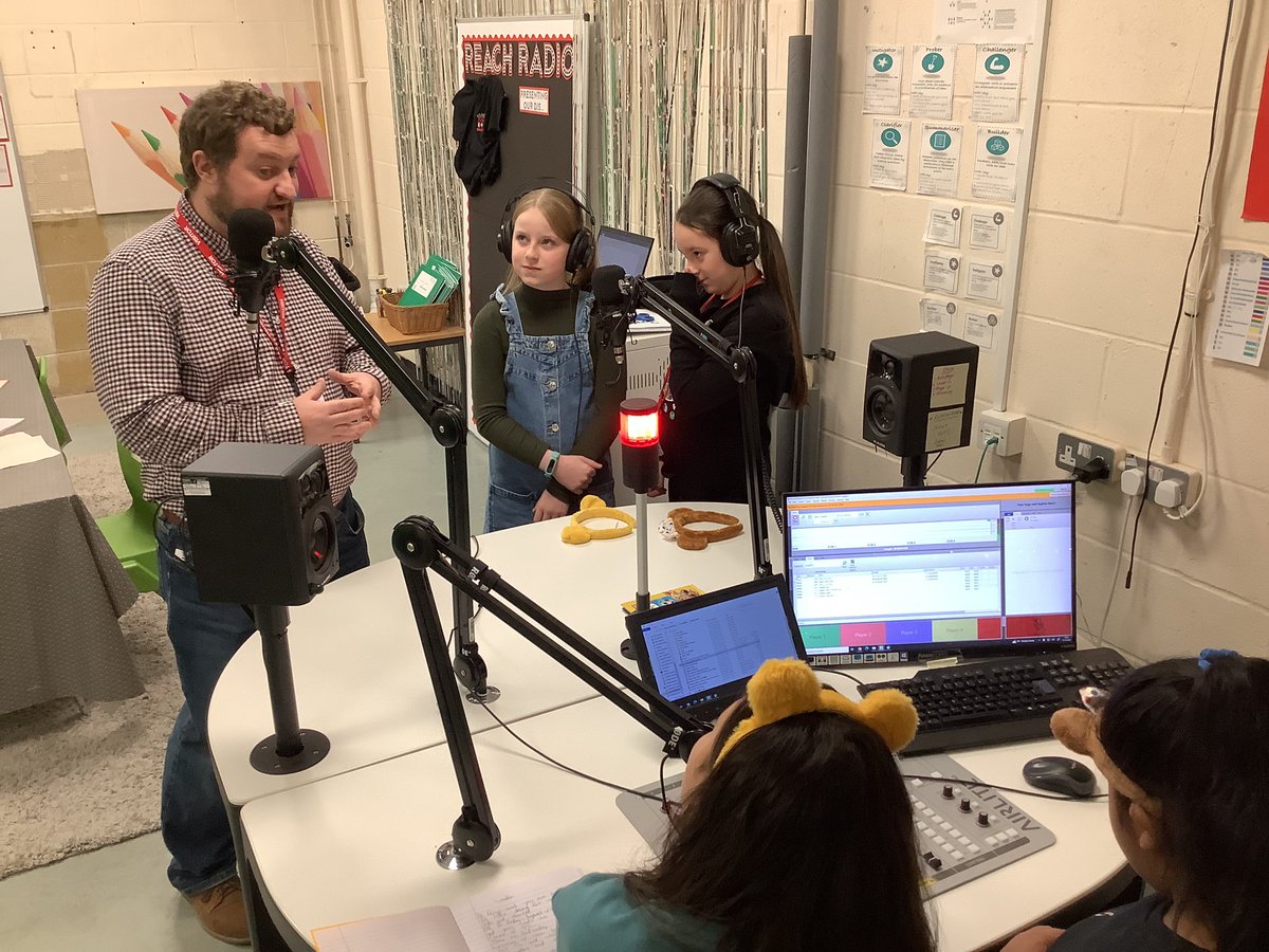 radio_reach's tweet photo. 🗞️ The News Dudes had the pleasure of interviewing Steve today as part of their feature ‘Career of the Week’ Tune in to this week’s podcast to find out what he does 🗞️ #SAPSEIC #schoolradio https://t.co/n704PnFlED