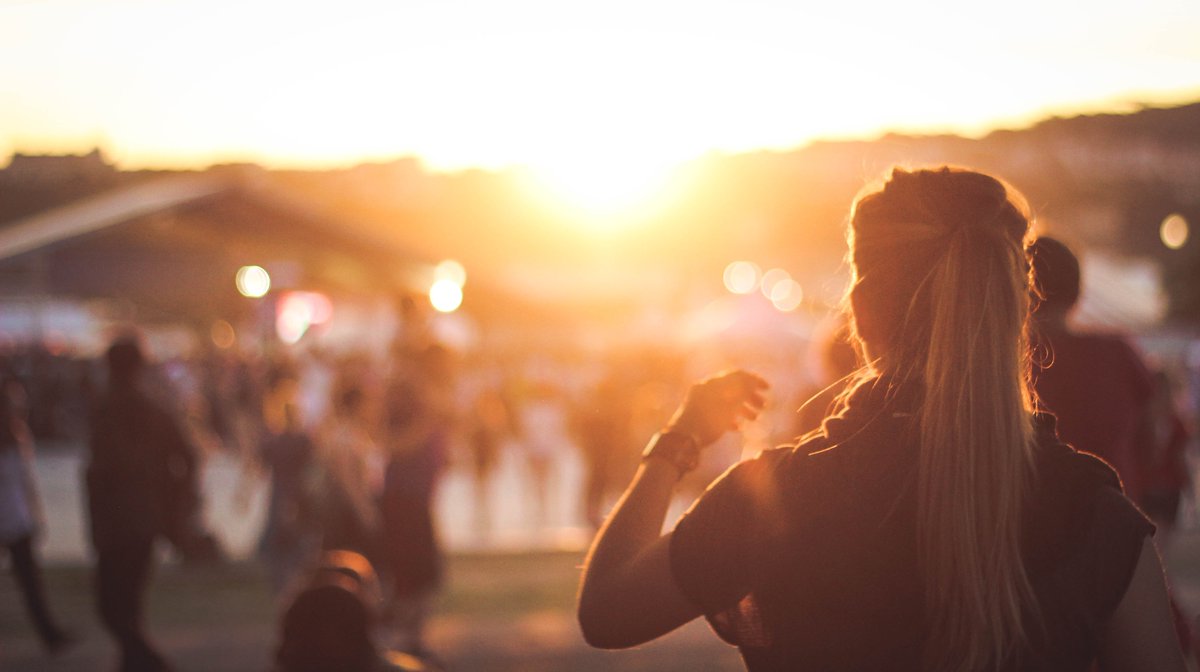 Don’t let seasonal depression get you down. Pennsylvania has created a 24/7, toll-free mental health help line: 1-855-284-2494. If you are living with mental health and addiction, contact us by calling 2-1-1, texting your zip code to 898-211 or visiting pa211sw.org.