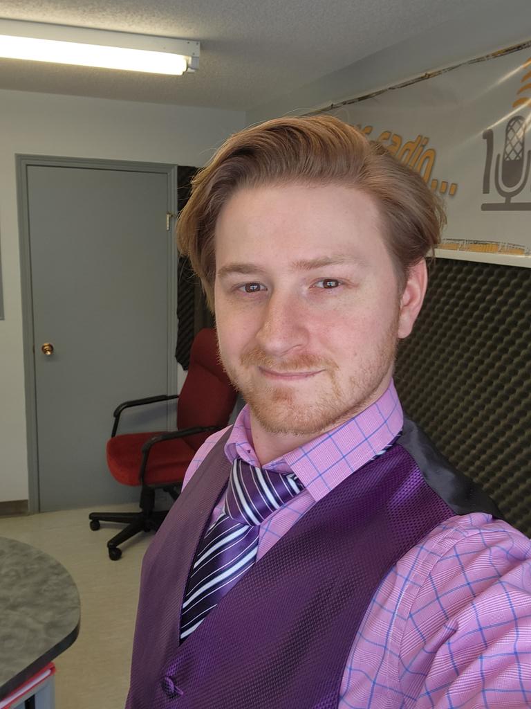 1029CHTM's tweet photo. #fancyfridaywithalex  got out my purple vest as it's been a while since I've worn it. Hope everyone is feeling nice and fancy today!(and not too cold🥶) https://t.co/TxmcaDuklR