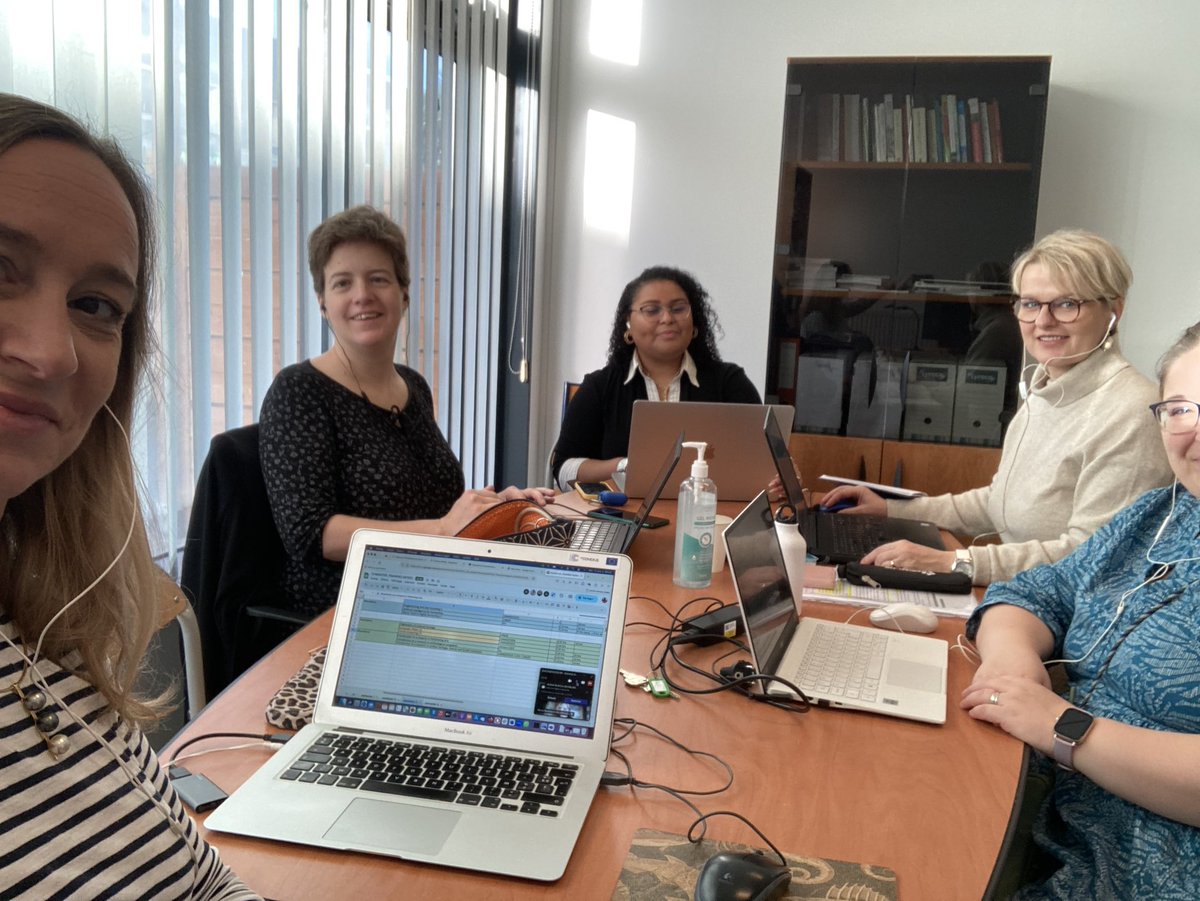 Cécile Chantraine Braillon (@cecilchantraine) on Twitter photo 💪 Working hard on the future <a href="/EU_CONEXUS/">EU-CONEXUS</a> master programme in #digitalhumanities
👏The project has been approved for french accreditation. Let’s work on the european approach then!
<a href="/marijanazd/">Marijana</a> <a href="/Drahomira_C/">Drahomira</a> <a href="/u_henny/">Ulrike Henny</a> <a href="/clarabonetponce/">Clara Bonet</a> <a href="/david_grg/">David García-Ramos</a> <a href="/f_alva02/">Fernanda Alvares Freire</a> 💪 Working hard on the future <a href="/EU_CONEXUS/">EU-CONEXUS</a> master programme in #digitalhumanities
👏The project has been approved for french accreditation. Let’s work on the european approach then!
<a href="/marijanazd/">Marijana</a> <a href="/Drahomira_C/">Drahomira</a> <a href="/u_henny/">Ulrike Henny</a> <a href="/clarabonetponce/">Clara Bonet</a> <a href="/david_grg/">David García-Ramos</a> <a href="/f_alva02/">Fernanda Alvares Freire</a>