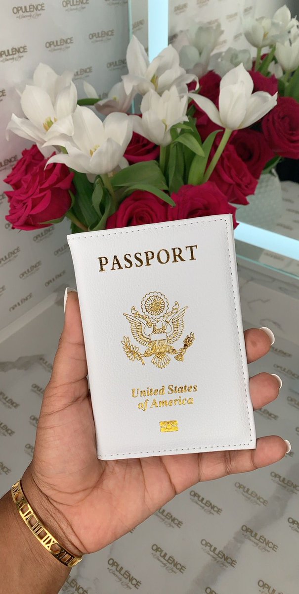 cand1sweets_'s tweet image. POV: Pretty girls that get fly, get money, &amp;amp; stay out the drama ✨🤍

#highmaintenance