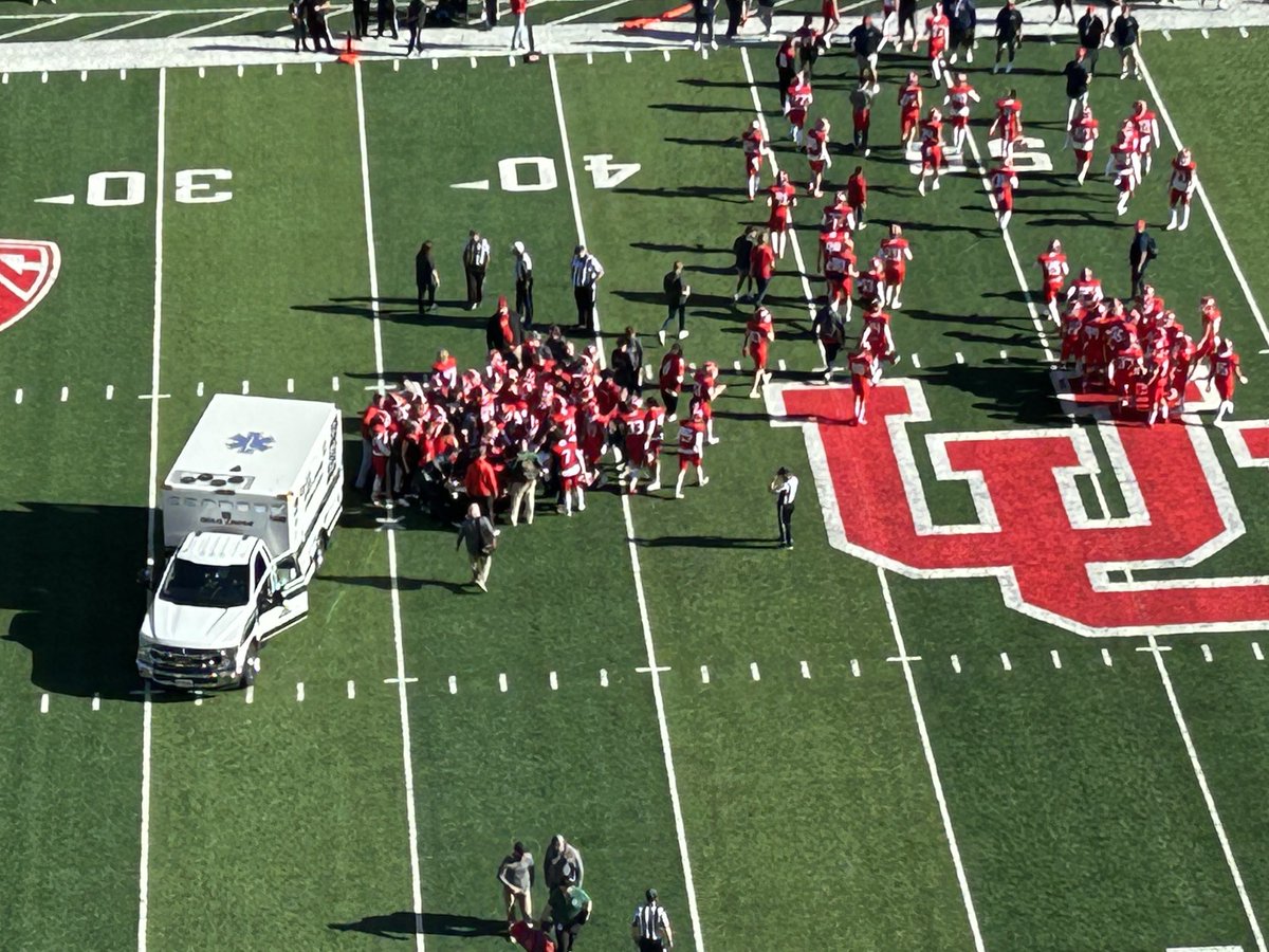 devdixon's tweet photo. Sending thoughts and prayers to Scott Nisson -aircast on lower leg ambulance taking him to local hospital @TheFanSN @CCHSfbStampede #Reg9FB #4aState https://t.co/VbWi5Ryjto