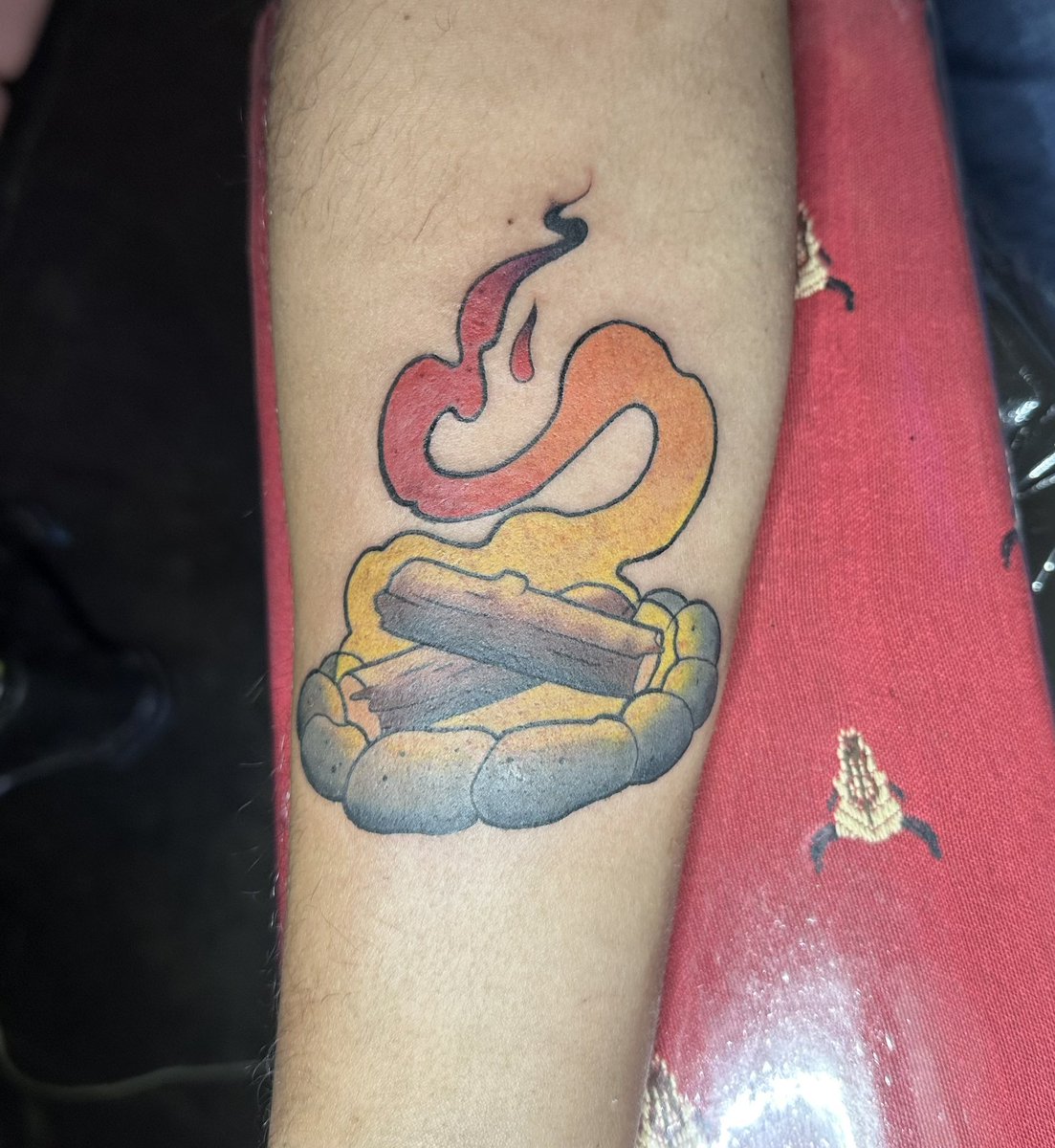 yuuungtraphouse's tweet photo. Slow season be real slow. So here’s some tattoos I’ve made recently. 

#tattooartist #tattoos #tattooart https://t.co/MilTaeqOKi