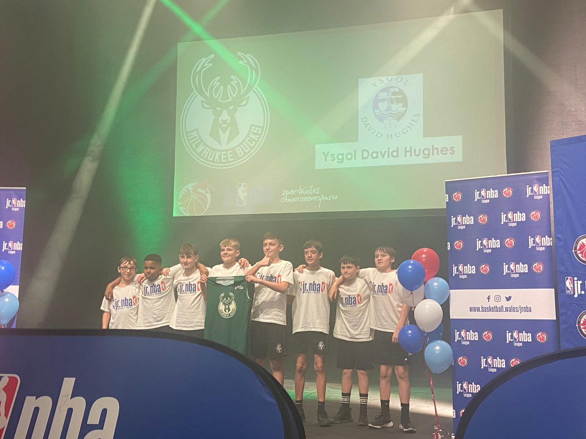 YDH Add Gorff (@ydhaddgorff) on Twitter photo Bechgyn blwyddyn 8 wedi mwynhau diwrnod o hyfforddi a chwarae pêl-fasged yn Aberystwyth.
Year 8 boys enjoyed a day of basketball coaching and playing in Aberystwyth
#jnrnba <a href="/BasketballWales/">Basketball Wales | Pêl-Fasged Cymru</a>
<a href="/DavidHughesYDH/">Ysgol David Hughes</a> Bechgyn blwyddyn 8 wedi mwynhau diwrnod o hyfforddi a chwarae pêl-fasged yn Aberystwyth.
Year 8 boys enjoyed a day of basketball coaching and playing in Aberystwyth
#jnrnba <a href="/BasketballWales/">Basketball Wales | Pêl-Fasged Cymru</a>
<a href="/DavidHughesYDH/">Ysgol David Hughes</a>