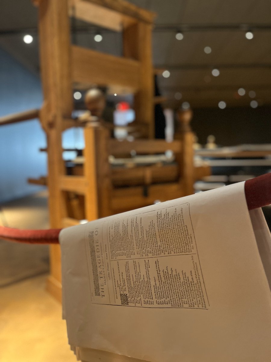 wetatvfm's tweet photo. Join us for fascinating tales of the First Folio, the first edition of Shakespeare's Complete Plays. "Making Shakespeare: The First Folio" premieres TONIGHT at 9p on WETA PBS. 

Keep an eye out for DC's very own piece of Shakespeare history, @FolgerLibrary, in the documentary! https://t.co/oUZavFAVWR