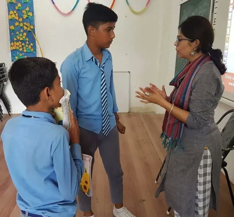 prasanchetas's tweet photo. Shattering stereotypes 🔊🔊💪

 Let's acknowledge that harassment knows no gender. Boys, too, deserve a safe space🫂

Together, let's break the silence 🗣️

 #EqualityForAll #BreakTheSilence #SupportMenToo #EndViolence #EmpowerMen #MenAgainstViolence #EqualityForAll #StandWithMen https://t.co/91VA0oo8MD