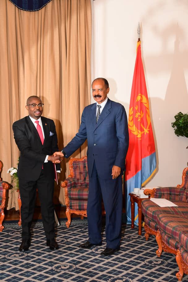 AmbMiguelBembe's tweet photo. Honoured to share that I present , at Denden Guest House,  my credentials as Ambassador Non-Resident to H.E. Isaias Afoweki, President of the State of Eritrea. I’m looking forward to strengthening ties and fostering the cooperation between #Angola and #Eritrea @ERIEMBAET 🇦🇴🇪🇷 https://t.co/dFfrbdZnQ2