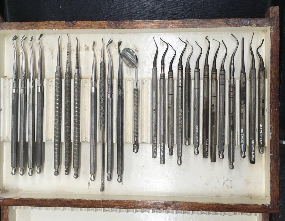The Dentistry Museum Collection contains objects that come from the early teaching of dentistry at #UAlberta and the early history of the dental profession in Alberta. 🦷

Learn more about this #UAlbertaMuseum collection: bit.ly/2Hi9i8g